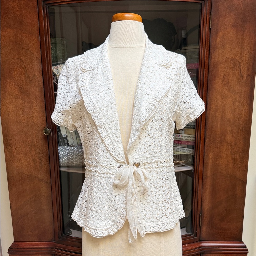 Lace Tie-Waist Short Sleeve Blazer - White